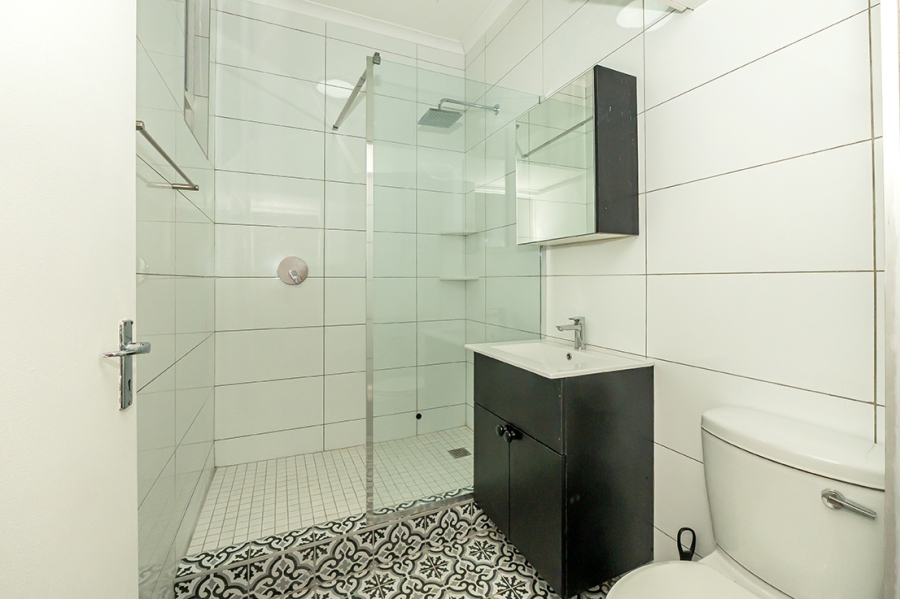 1 Bedroom Property for Sale in Harfield Village Western Cape